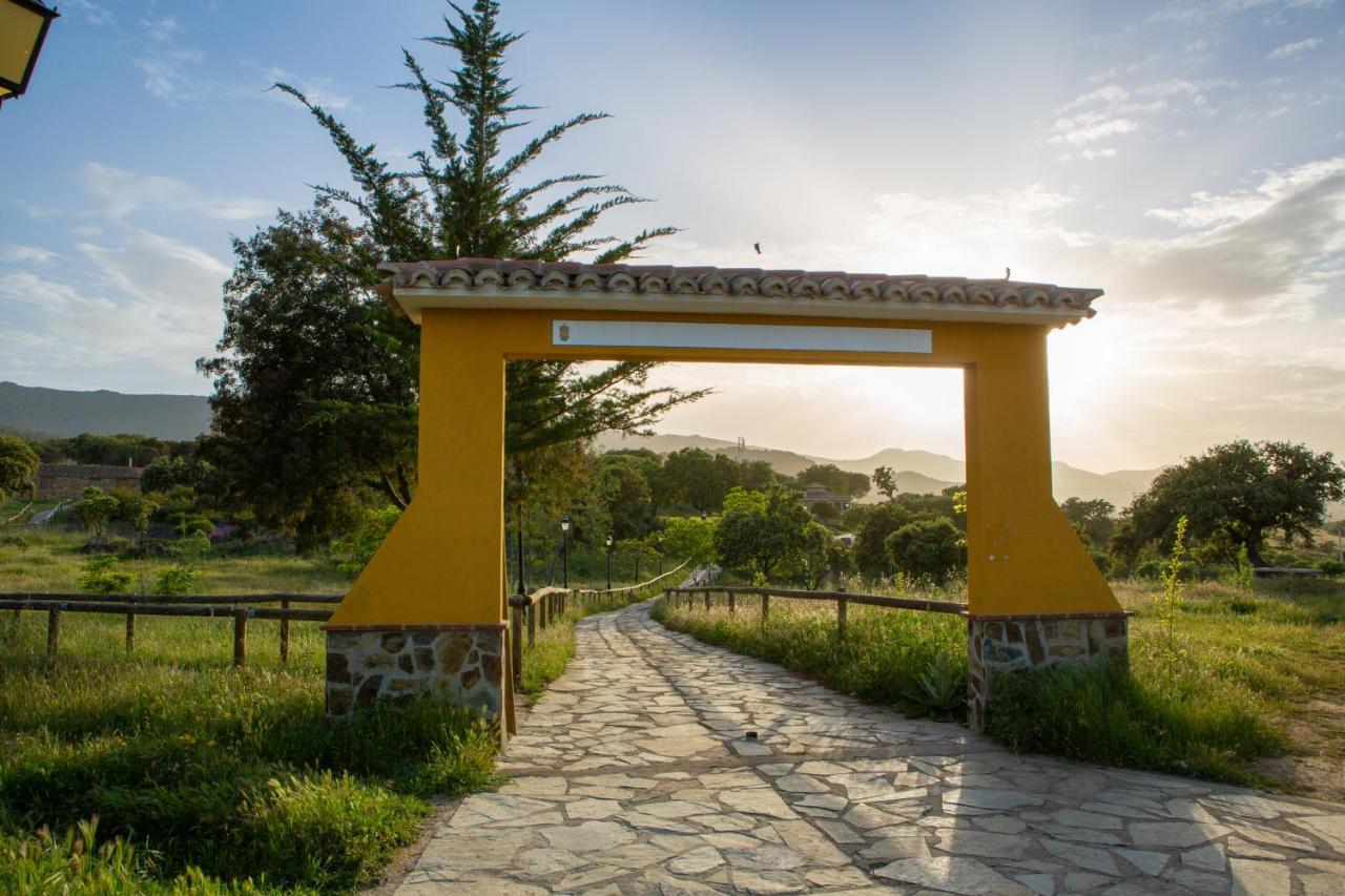 Los Chozos Del Geoparque Carrascalejo Bagian luar foto